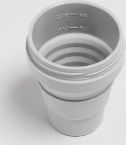 STOJO - Opvouwbare Beker - To Go - Grijs - 237ml - Herbruikbaar -Korting Op Tafelgerei 1039x1200