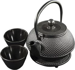 SakuraTea - Theepot Set - 4-delig - Gietijzer - Zwart - 0.8L - 2 Kopjes (100ml) -Korting Op Tafelgerei 1200x1113 1
