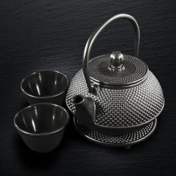 SakuraTea - Theepot Set - 4-delig - Gietijzer - Zwart - 0.8L - 2 Kopjes (100ml) -Korting Op Tafelgerei 1200x1200 664