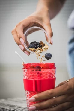 Sareva Muesli Beker - Met Lepel - Yoghurt 2 Go - Rood -Korting Op Tafelgerei 800x1200