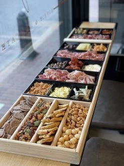 Sjoelbak - Borrelsjoelbak - Hapjesplank - Borrelplank - Mini Sjoelbak 120 Cm Met Zwarte Bakjes - Kleine Sjoelbakken -Korting Op Tafelgerei 899x1200 10